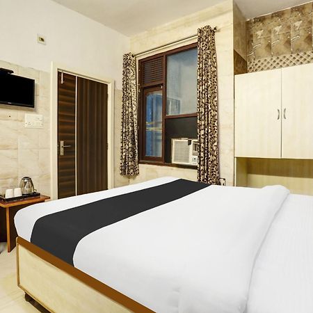 Hotel O Jammu Near Ragunath Bazaar Formerly Goodwill 外观 照片