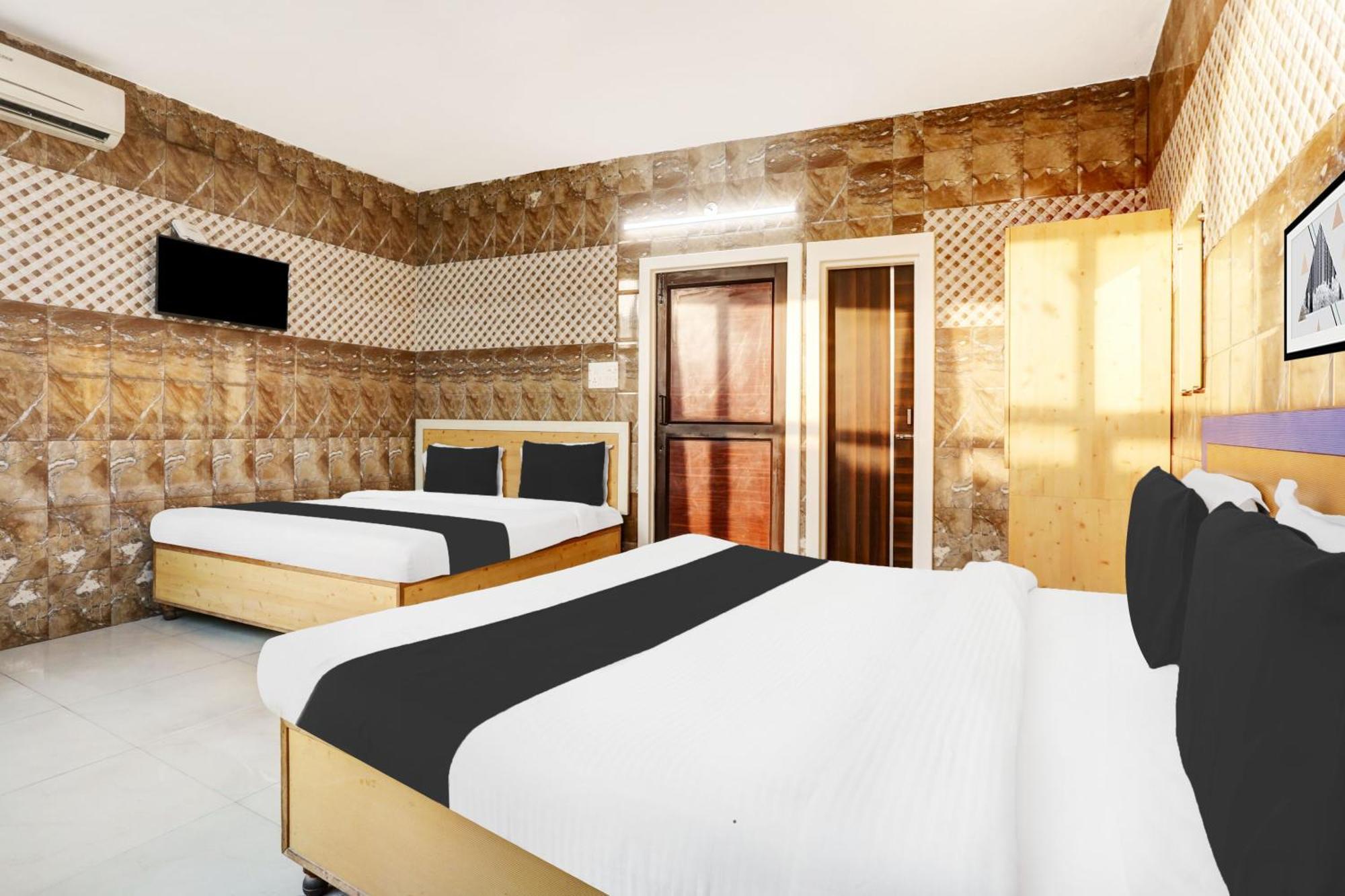 Hotel O Jammu Near Ragunath Bazaar Formerly Goodwill 外观 照片