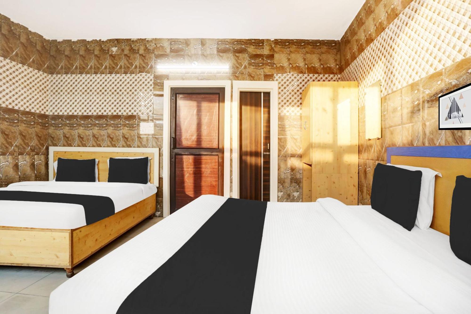 Hotel O Jammu Near Ragunath Bazaar Formerly Goodwill 外观 照片