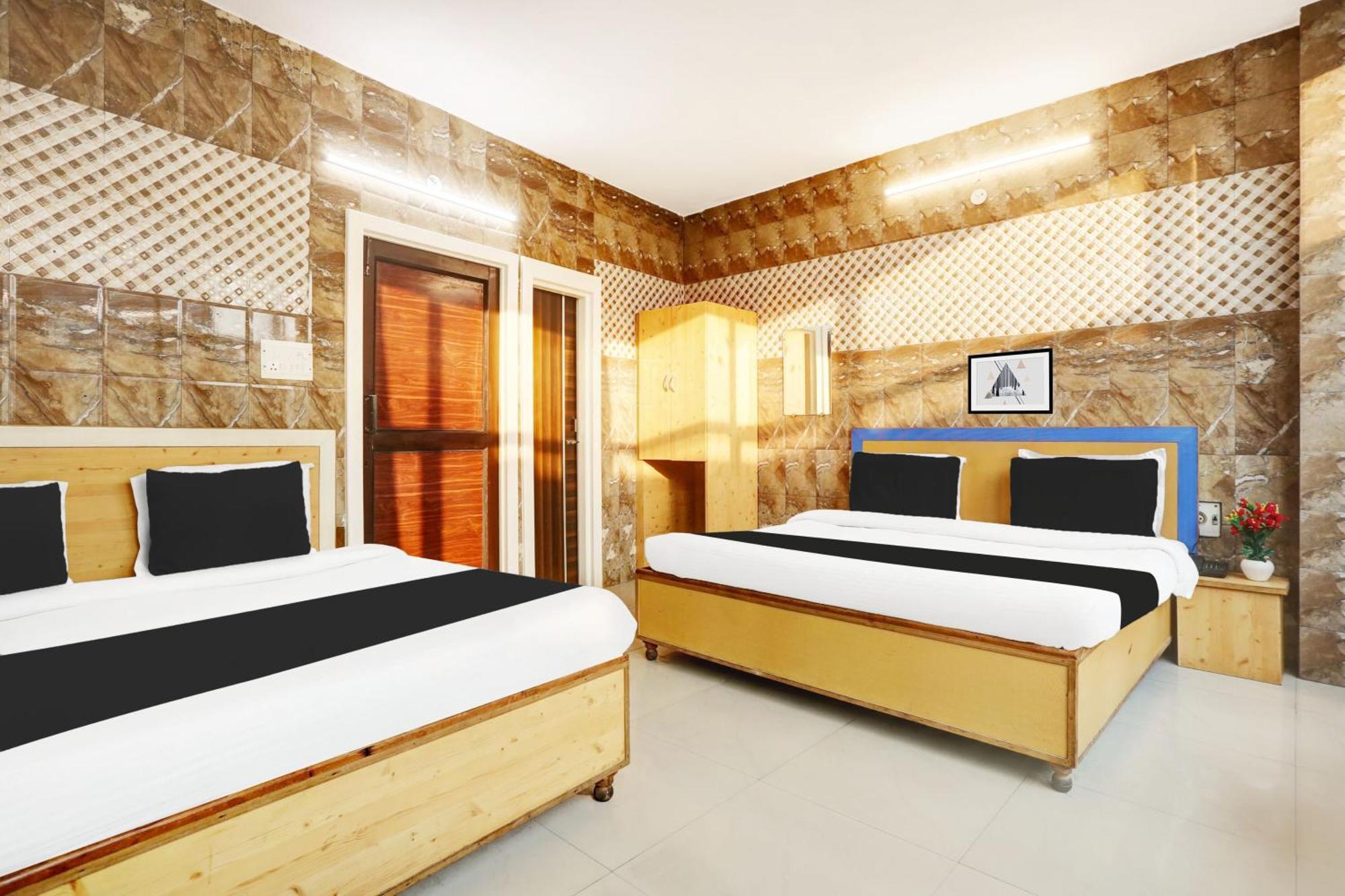Hotel O Jammu Near Ragunath Bazaar Formerly Goodwill 外观 照片